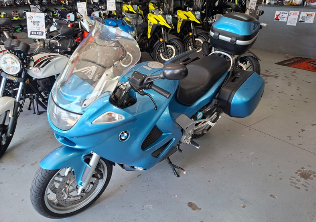2004 BMW K-Series 1200 RS Image 5